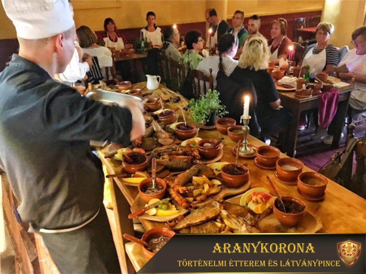 Aranykorona Hotel Miskolc Dış mekan fotoğraf