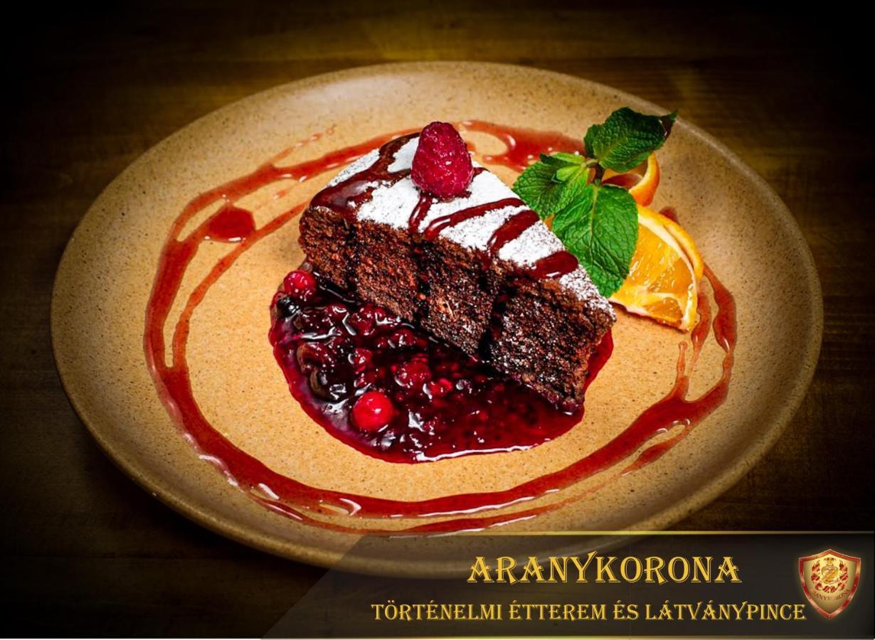 Aranykorona Hotel Miskolc Dış mekan fotoğraf