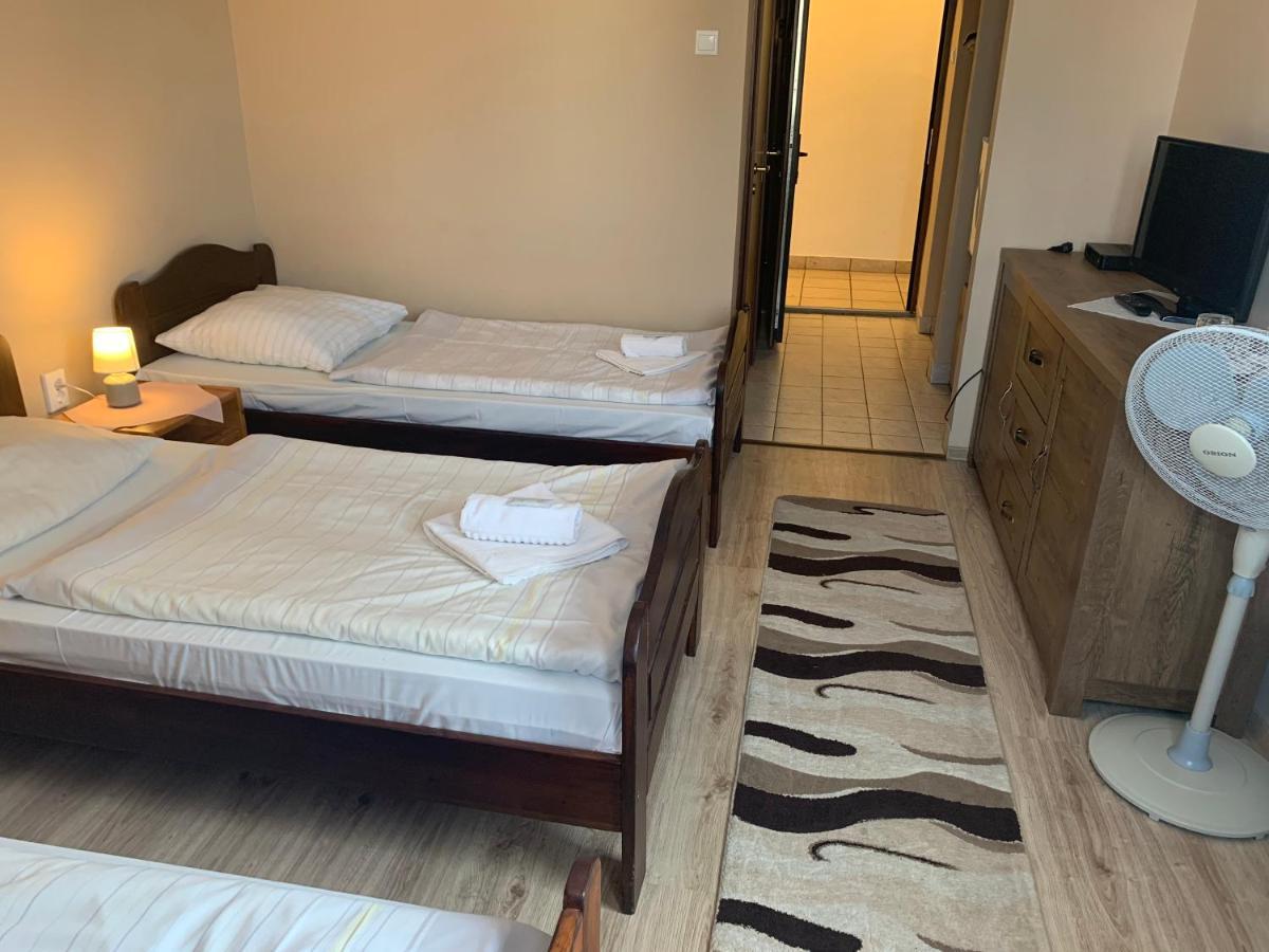Aranykorona Hotel Miskolc Dış mekan fotoğraf