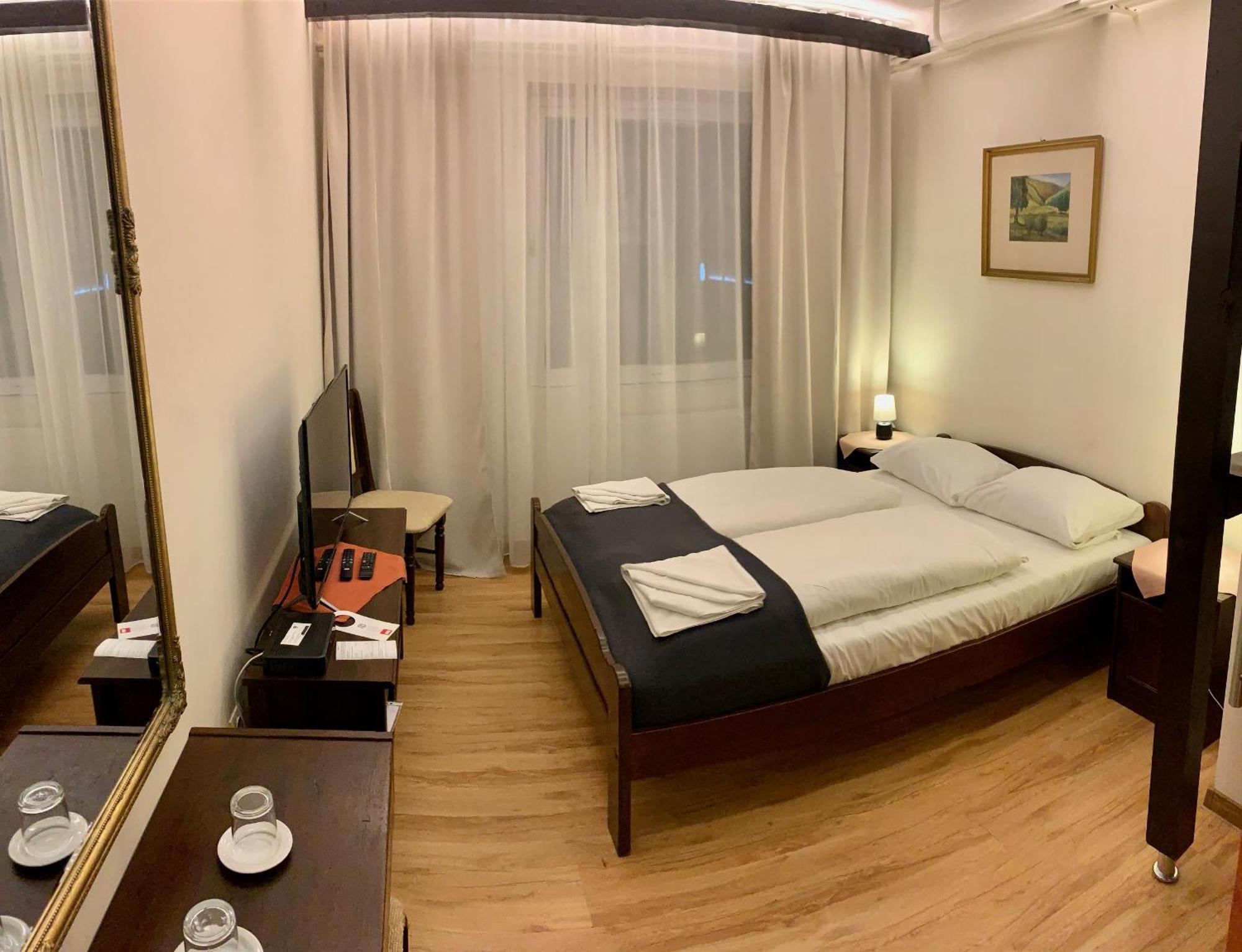 Aranykorona Hotel Miskolc Dış mekan fotoğraf