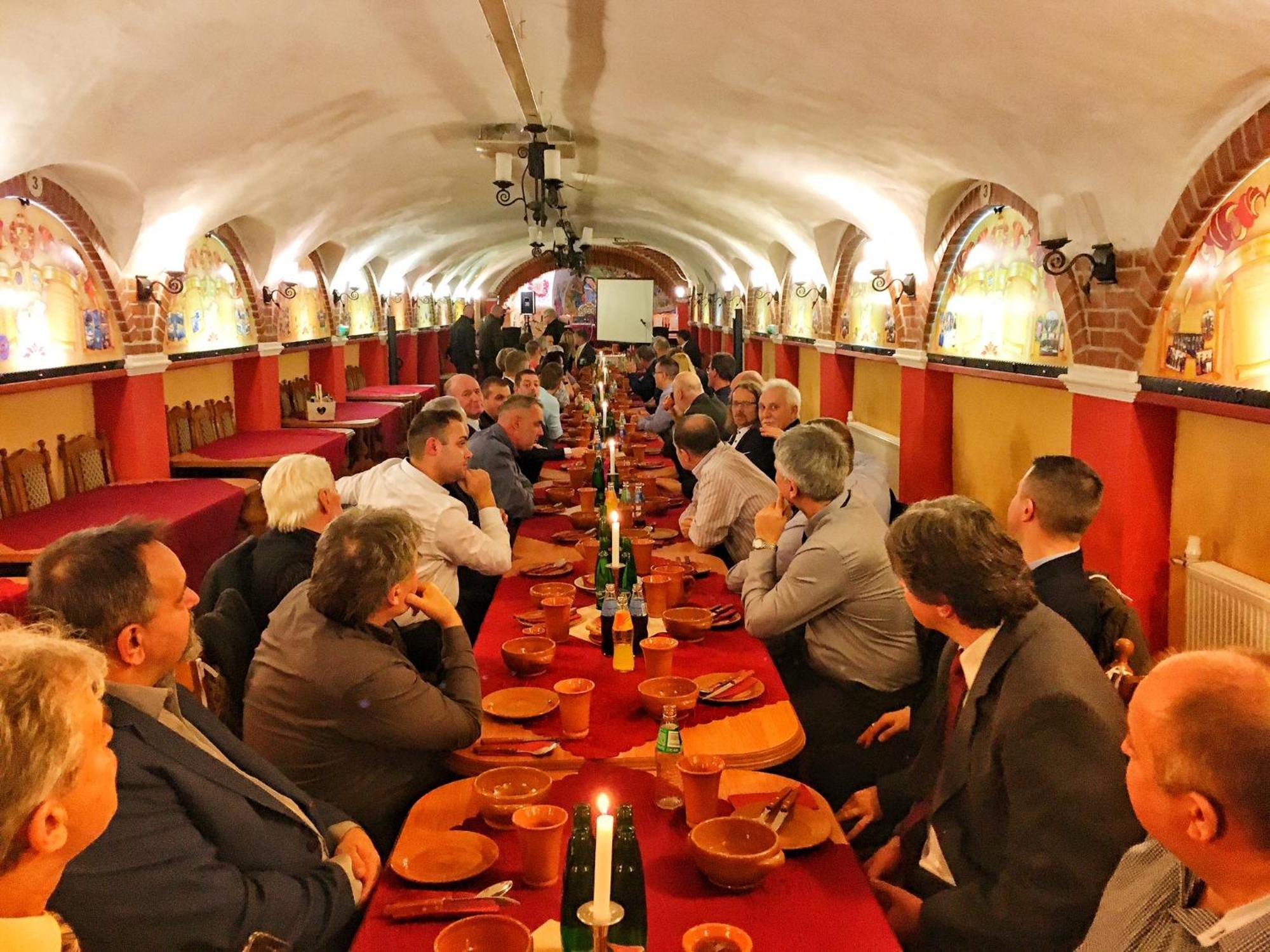 Aranykorona Hotel Miskolc Dış mekan fotoğraf