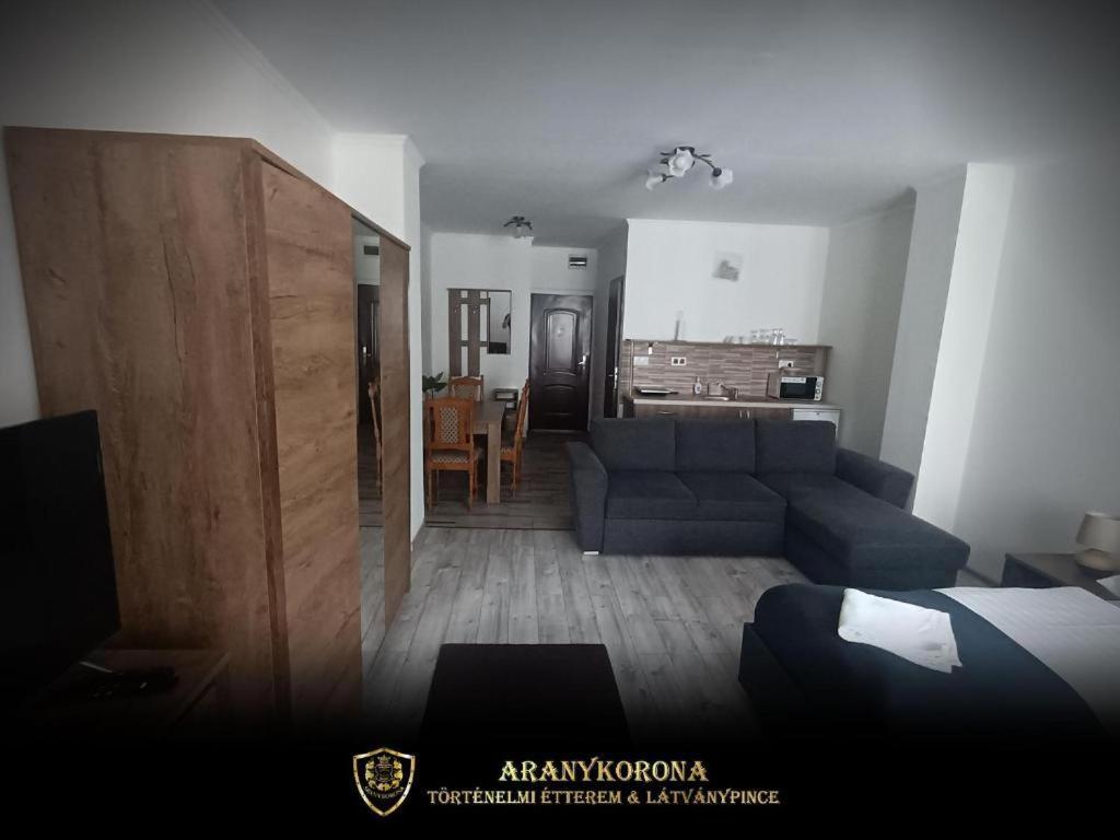 Aranykorona Hotel Miskolc Dış mekan fotoğraf